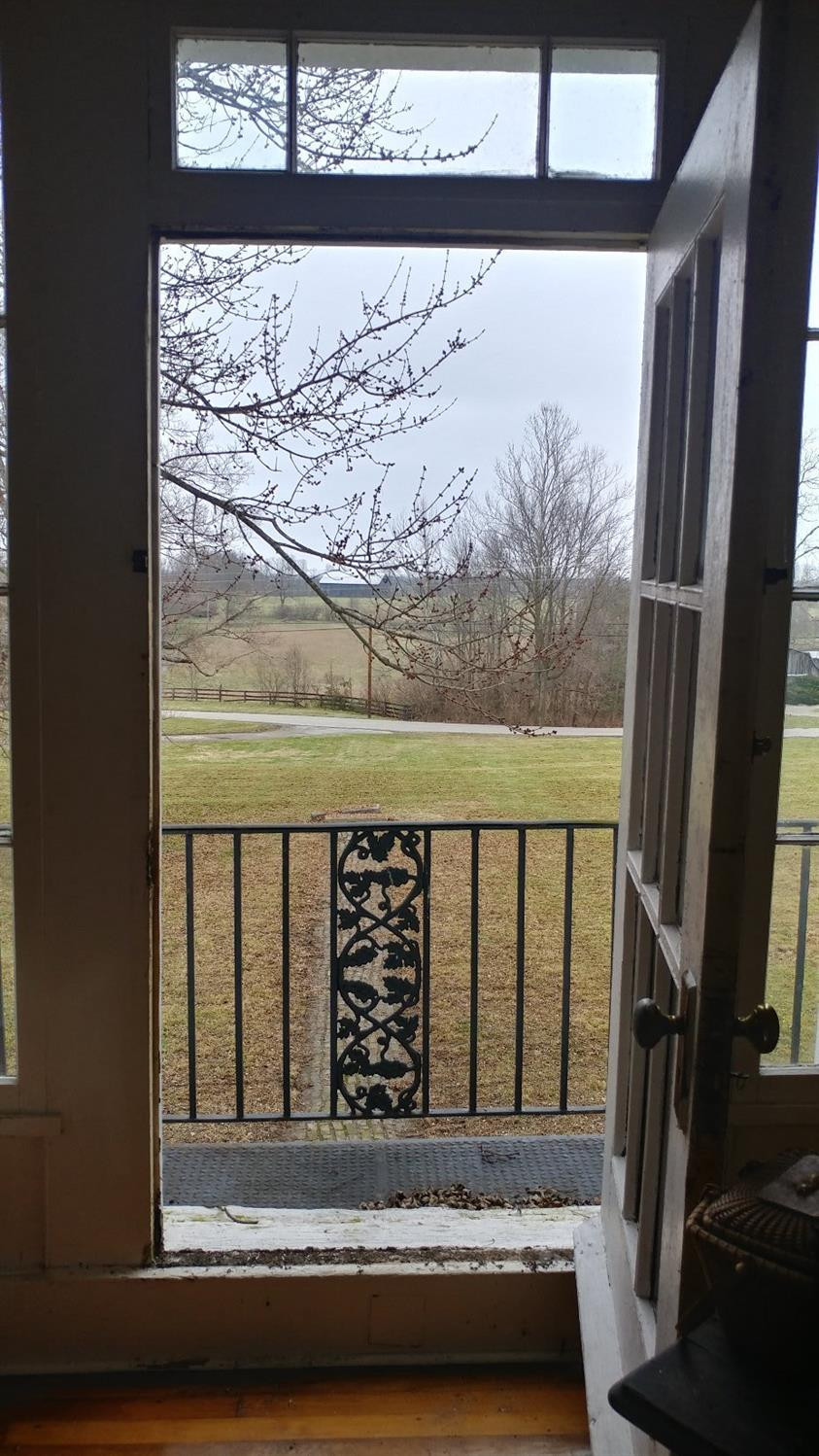 5005 Ashgrove Road Nicholasville, KY 40356 - Photo 12 of 53 Door from sitting area to Terrace