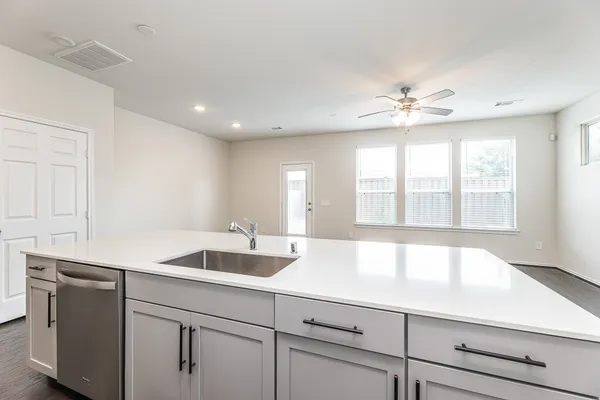 $2,200 | 3418 Avondale Vw Drive, Houston, TX 77054