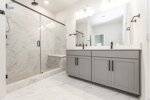 $2,200 | 3418 Avondale Vw Drive, Houston, TX 77054