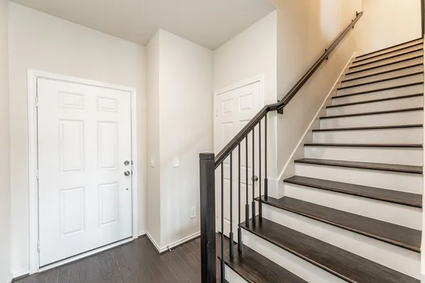 $2,200 | 3418 Avondale Vw Drive, Houston, TX 77054