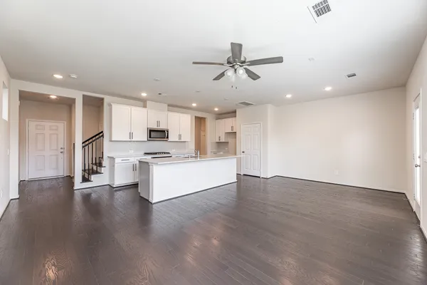 $2,200 | 3418 Avondale Vw Drive, Houston, TX 77054