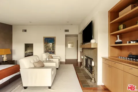 $3,489,000 | 8410 Edwin Drive, Los Angeles, CA 90046