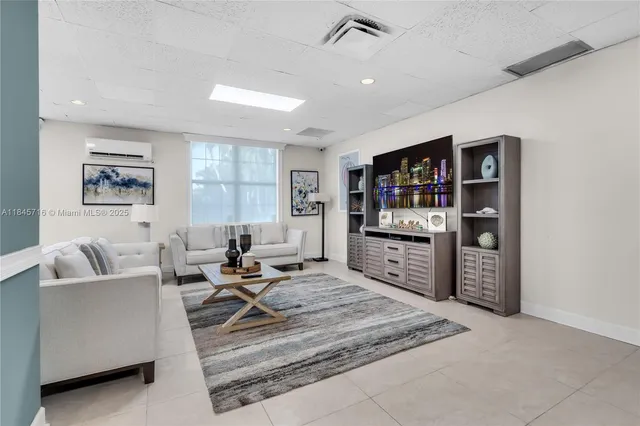 $5,500 | 2851 South Ocean Boulevard, Unit 1N, Boca Raton, FL 33432