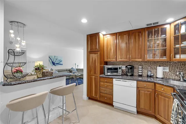 $5,500 | 2851 South Ocean Boulevard, Unit 1N, Boca Raton, FL 33432