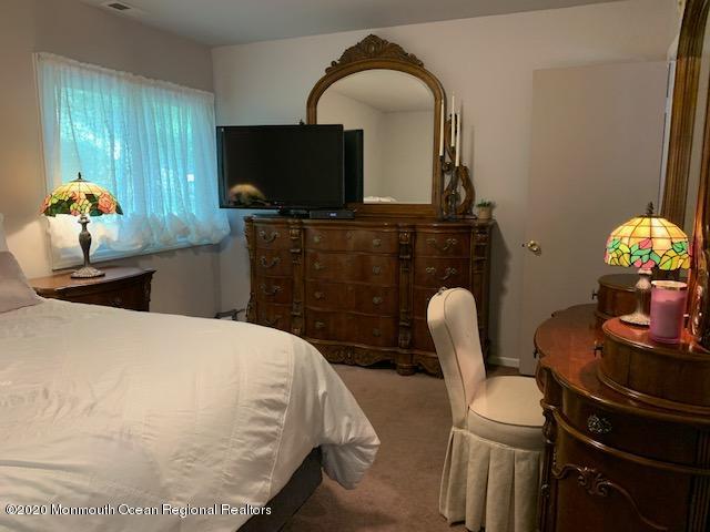 22 Hillside Road Manalapan, NJ 07726 - Photo 15 of 18 IMG_6635