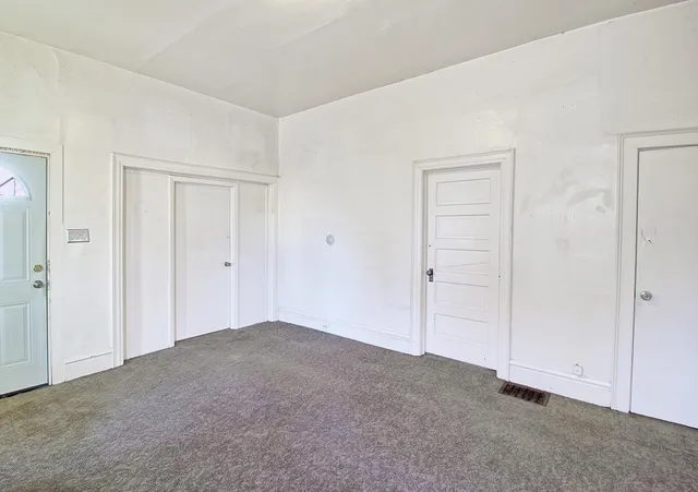 a view of empty room