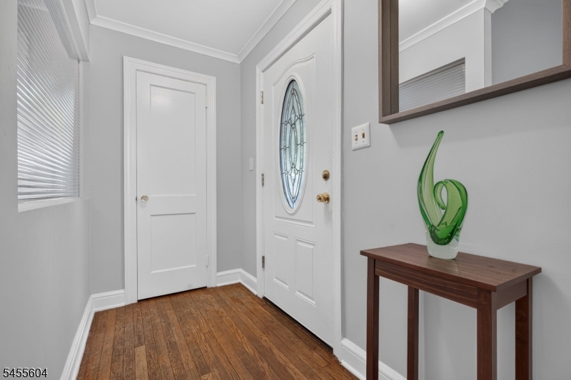 2090 Raritan Road Scotch Plains, NJ 07076 - Photo 4 of 43 Gallery Image 4