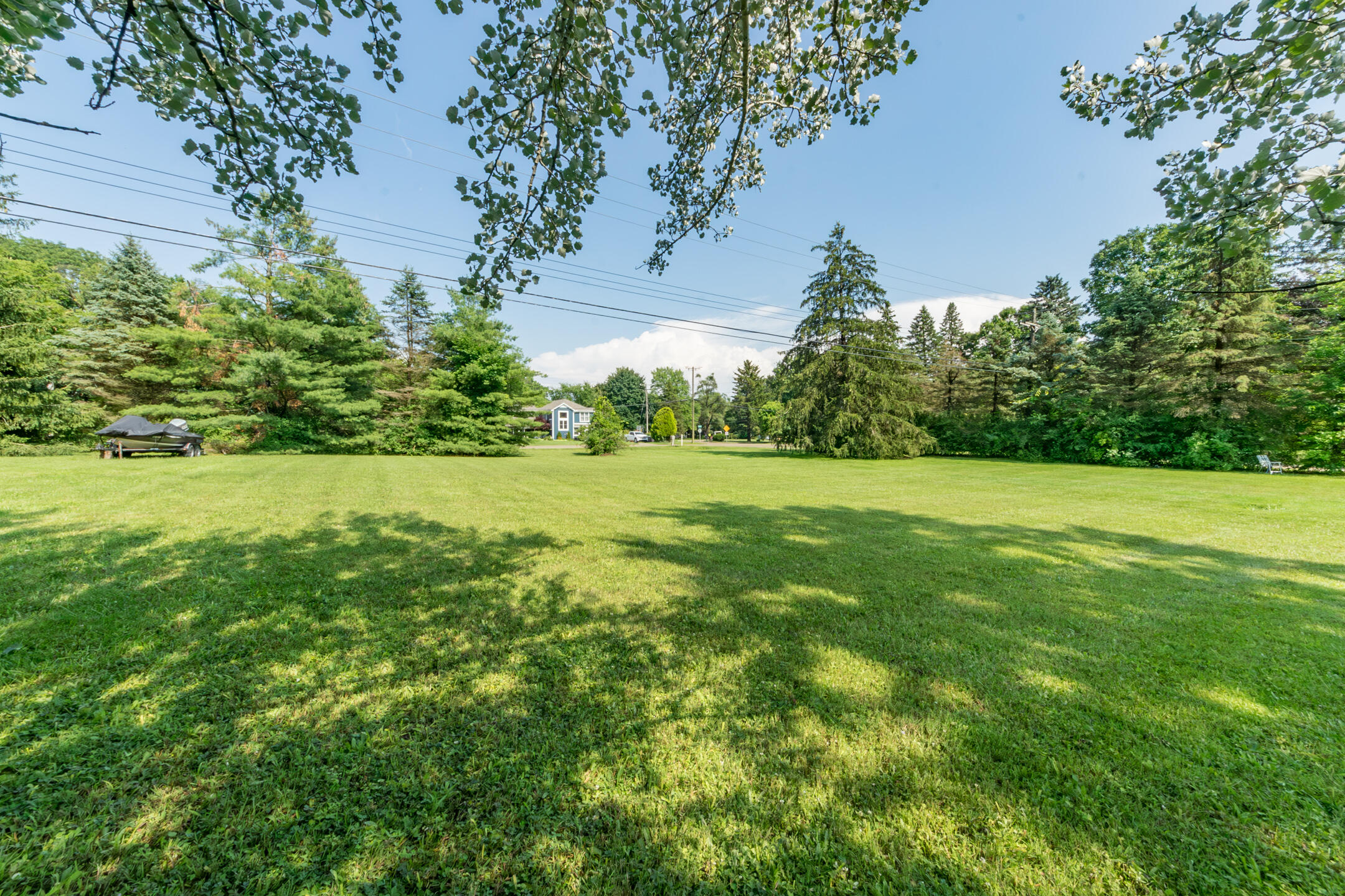 18485 Ridge Road Northville, MI 48167 - Photo 4 of 32 The BENEFIT of this Northville Rental (1