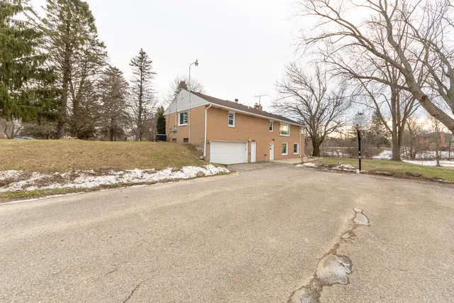 $3,500 | 18485 Ridge Road, Northville, MI 48167