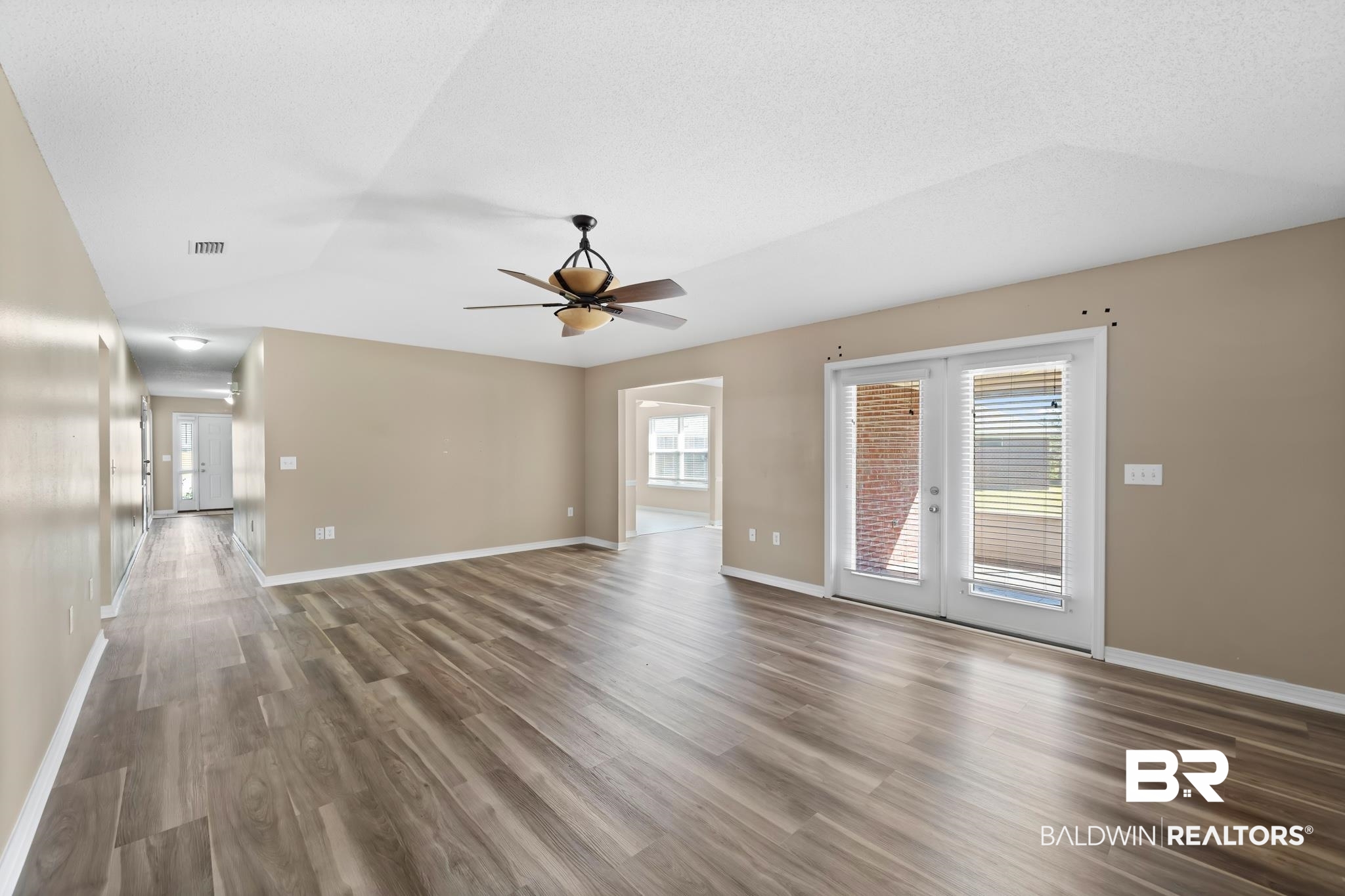 1064 Amazon Drive Foley, AL 36535 - Photo 7 of 26 Living area