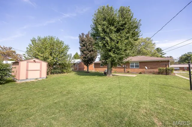 $225,000 | 13 Joseph Drive, Fairview Heights, IL 62208