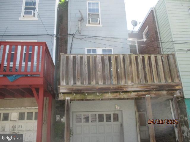 6535 Windsor Street Philadelphia, PA 19142 - Photo 13 of 14 a view of entryway