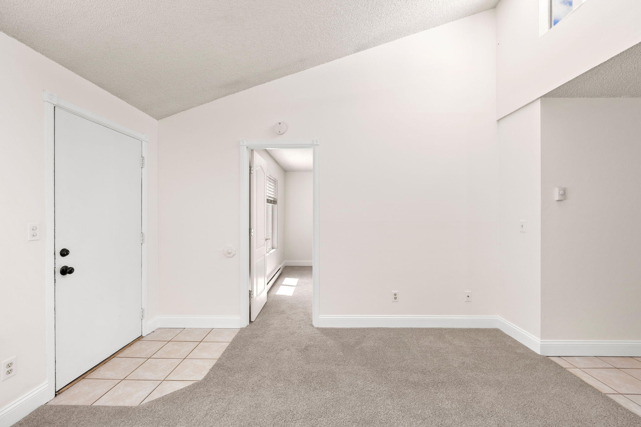 1700 Northeast Wells Acres Road, Unit 13 Bend, OR 97701 - Photo 8 of 16 8-web-or-mls-1700 NE Wells Acres Rd u13,