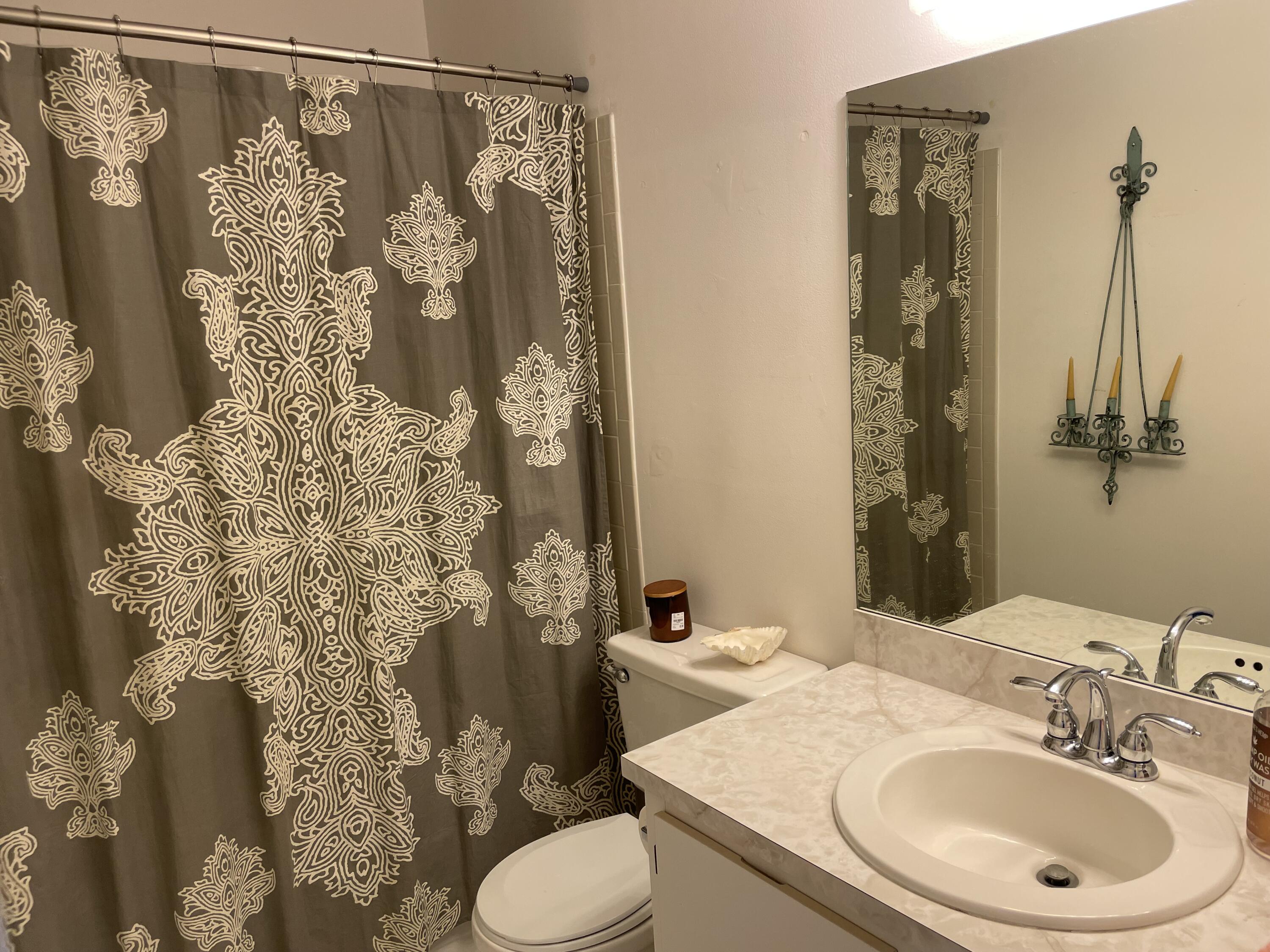 153 Doe Trail Jupiter, FL 33458 - Photo 11 of 13 153 bath