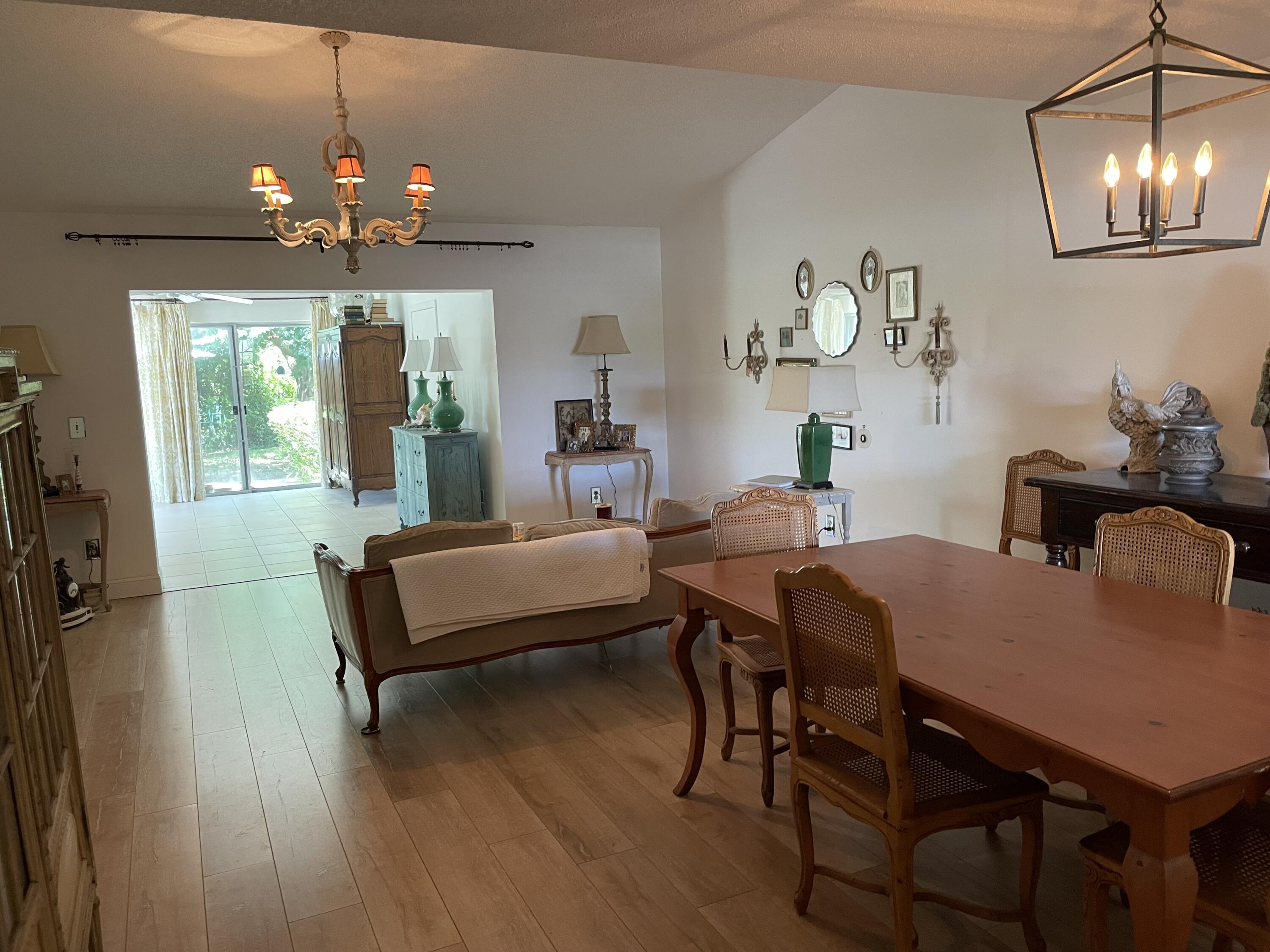 153 Doe Trail Jupiter, FL 33458 - Photo 5 of 13 153 livedine