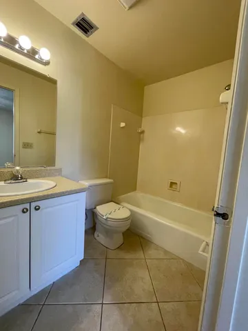 $1,600 | 2016 South 10th Street, Unit A, Fort Pierce, FL 34950