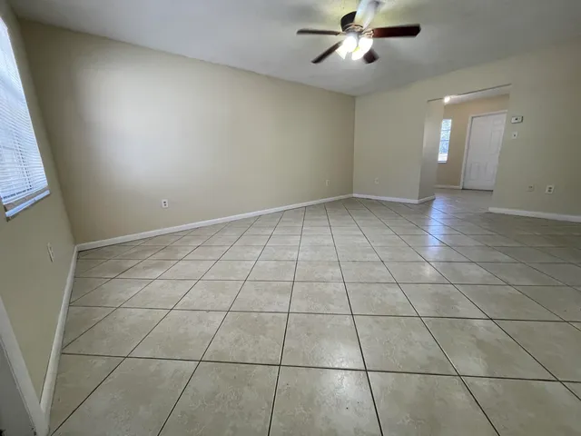 $1,600 | 2016 South 10th Street, Unit A, Fort Pierce, FL 34950