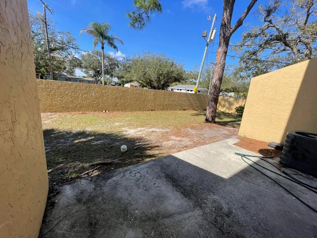 $1,600 | 2016 South 10th Street, Unit A, Fort Pierce, FL 34950