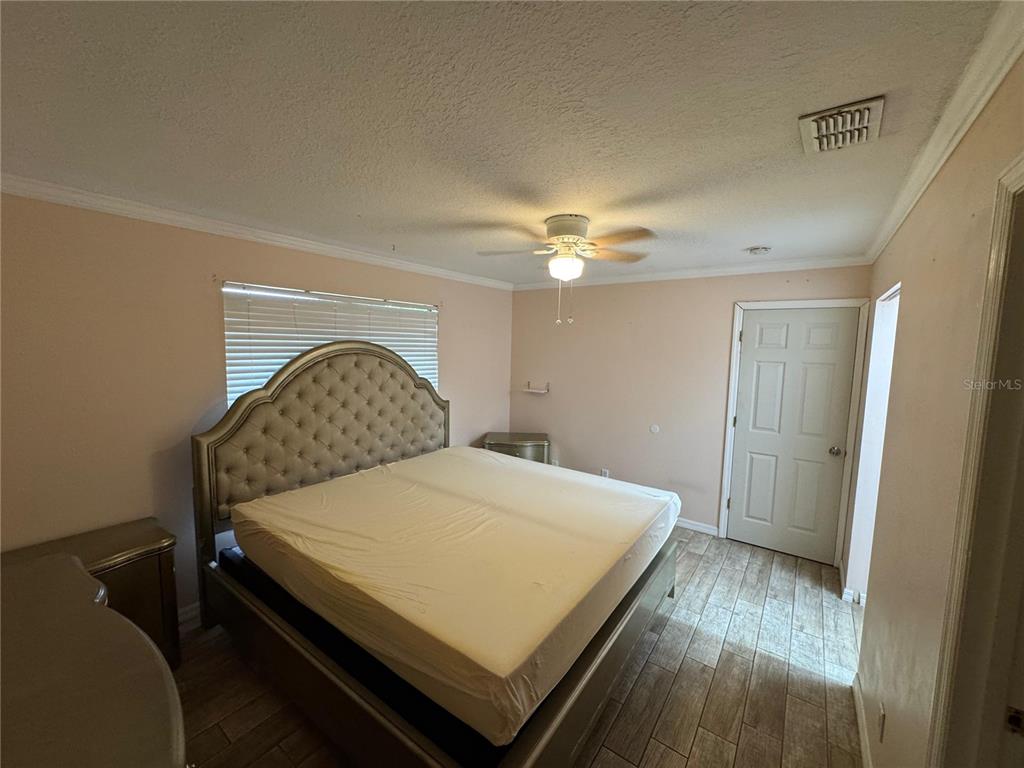 490 14th Street Southwest Vero Beach, FL 32962 - Photo 12 of 16