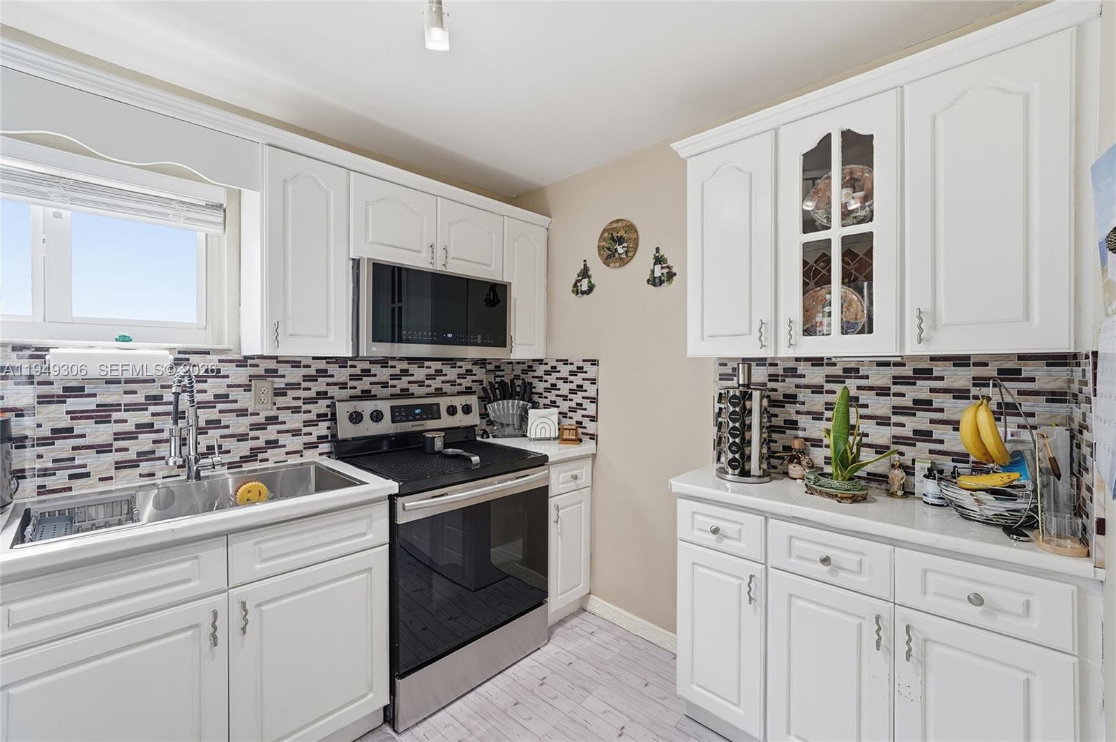 6965 Harding Avenue, Unit 404 Miami Beach, FL 33141 - Photo 17 of 31