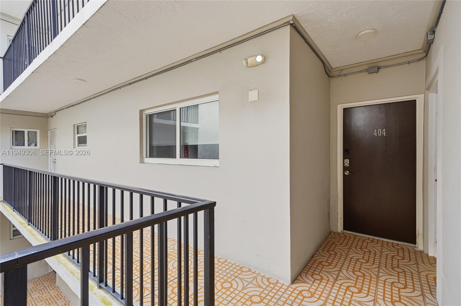 6965 Harding Avenue, Unit 404 Miami Beach, FL 33141 - Photo 7 of 31