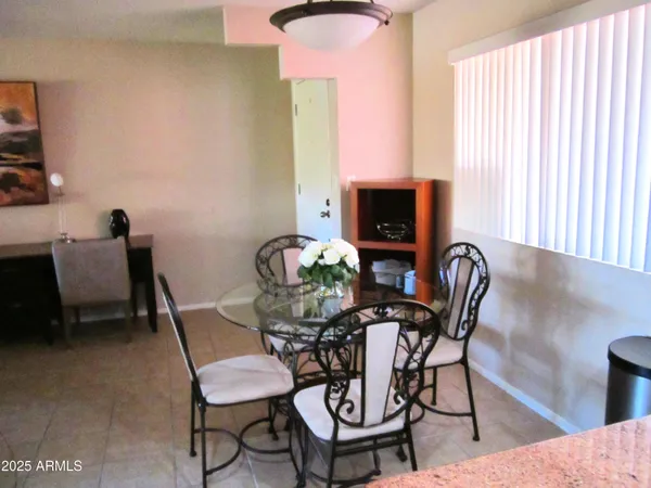 $1,700 | 12212 North Paradise Village Parkway West, Unit 449, Phoenix, AZ 85032