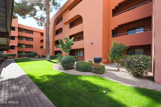 $1,700 | 12212 North Paradise Village Parkway West, Unit 449, Phoenix, AZ 85032