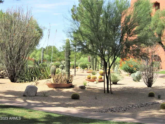 $1,700 | 12212 North Paradise Village Parkway West, Unit 449, Phoenix, AZ 85032