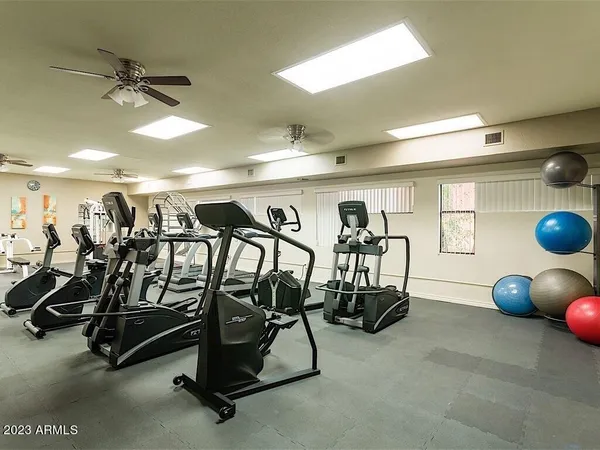 $1,700 | 12212 North Paradise Village Parkway West, Unit 449, Phoenix, AZ 85032