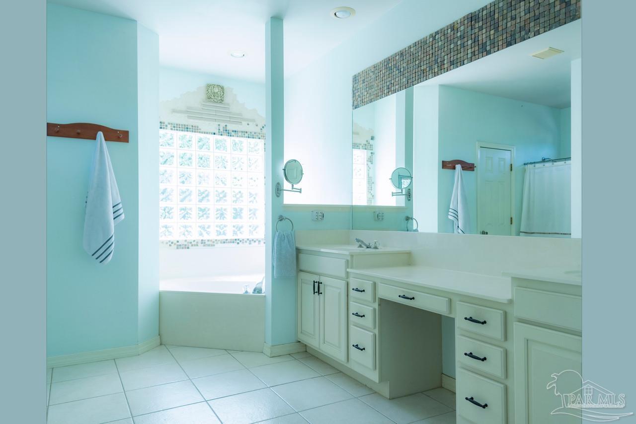 120 Juniper Drive Freeport, FL 32439 - Photo 17 of 49