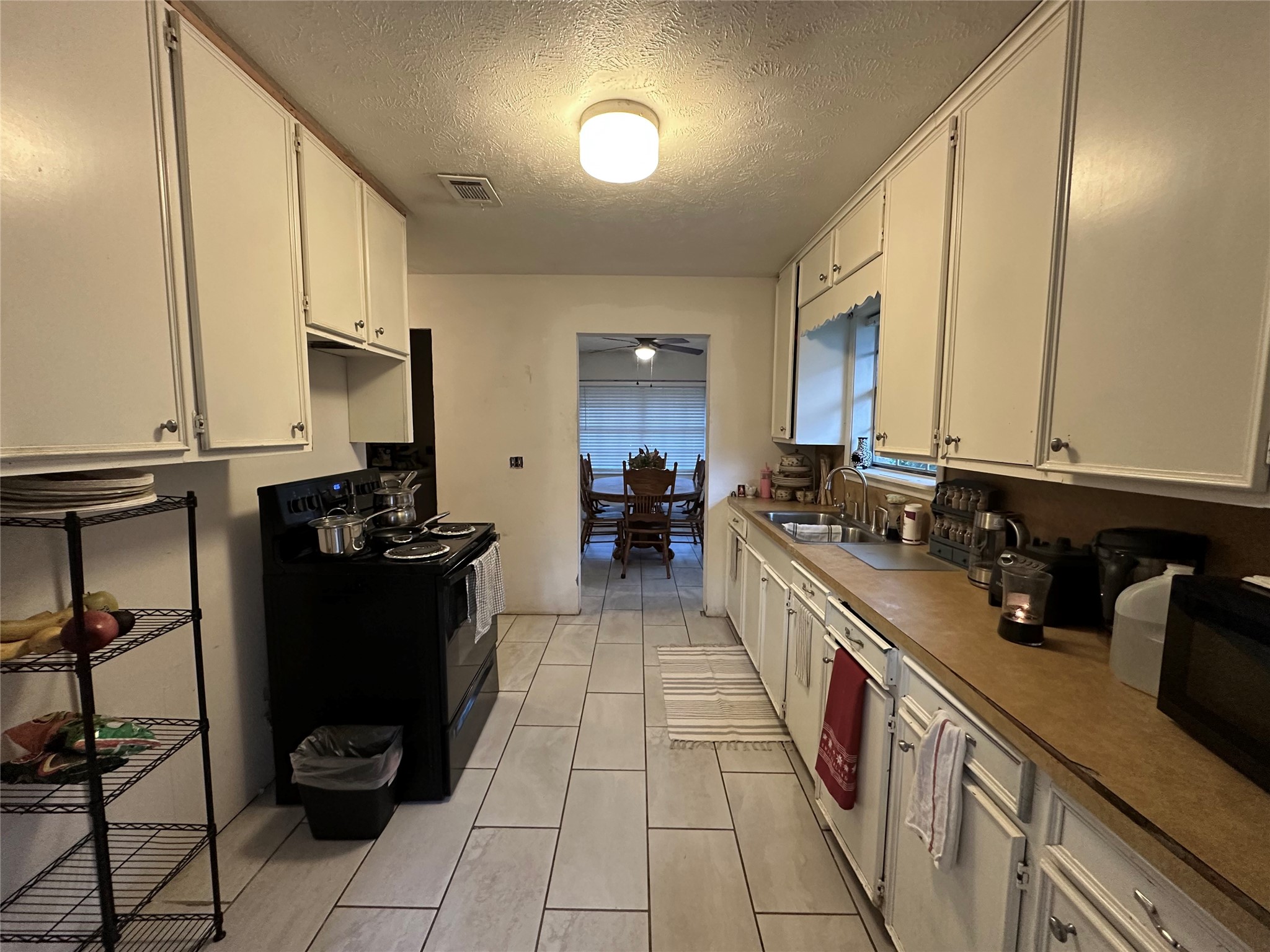 213 East Rhodes Avenue Lufkin, TX 75901 - Photo 7 of 19