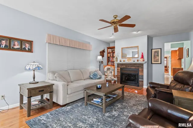 $359,000 | 3700 Whig Street, Springfield, IL 62711