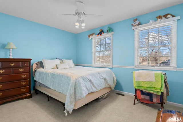 $359,000 | 3700 Whig Street, Springfield, IL 62711