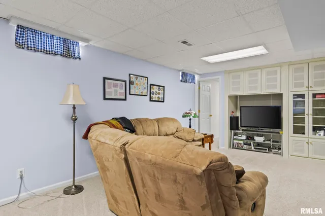 $359,000 | 3700 Whig Street, Springfield, IL 62711