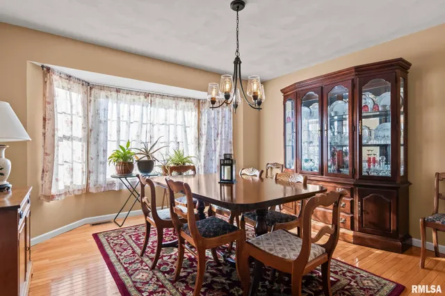 $359,000 | 3700 Whig Street, Springfield, IL 62711