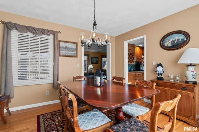 $359,000 | 3700 Whig Street, Springfield, IL 62711