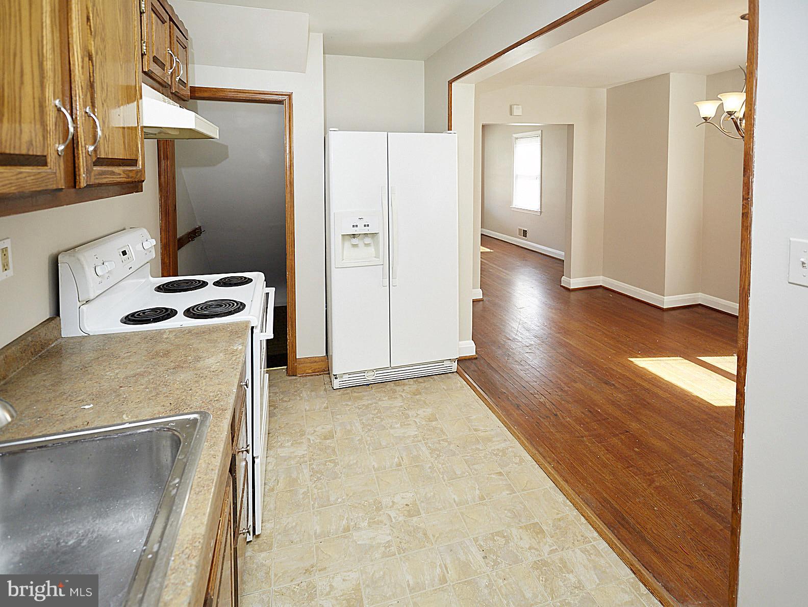 2223 Coralthorn Road Baltimore, MD 21220 - Photo 4 of 24 Kitchen