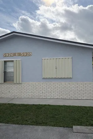 $1,390 | 5930 Pierce Street, Unit 3, Hollywood, FL 33021