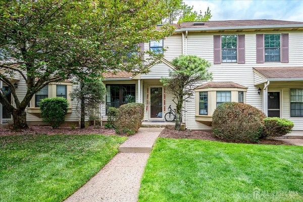 $479,000 | 903 Maplecrest Road, Edison, NJ 08820