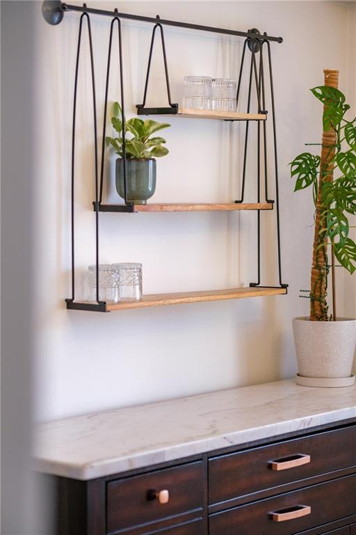 557 Hillcrest Avenue McKees Rocks, PA 15136 - Photo 12 of 40