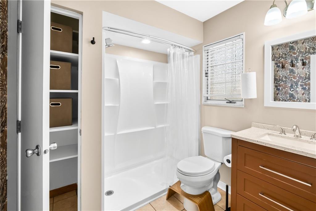 557 Hillcrest Avenue McKees Rocks, PA 15136 - Photo 15 of 40