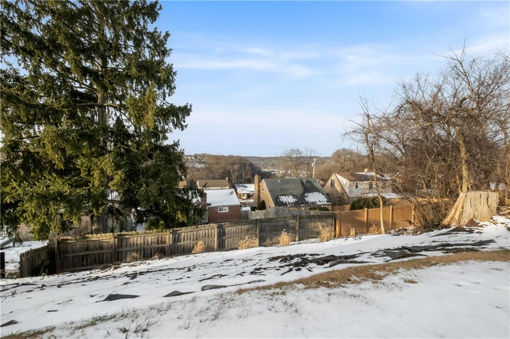 557 Hillcrest Avenue McKees Rocks, PA 15136 - Photo 37 of 40