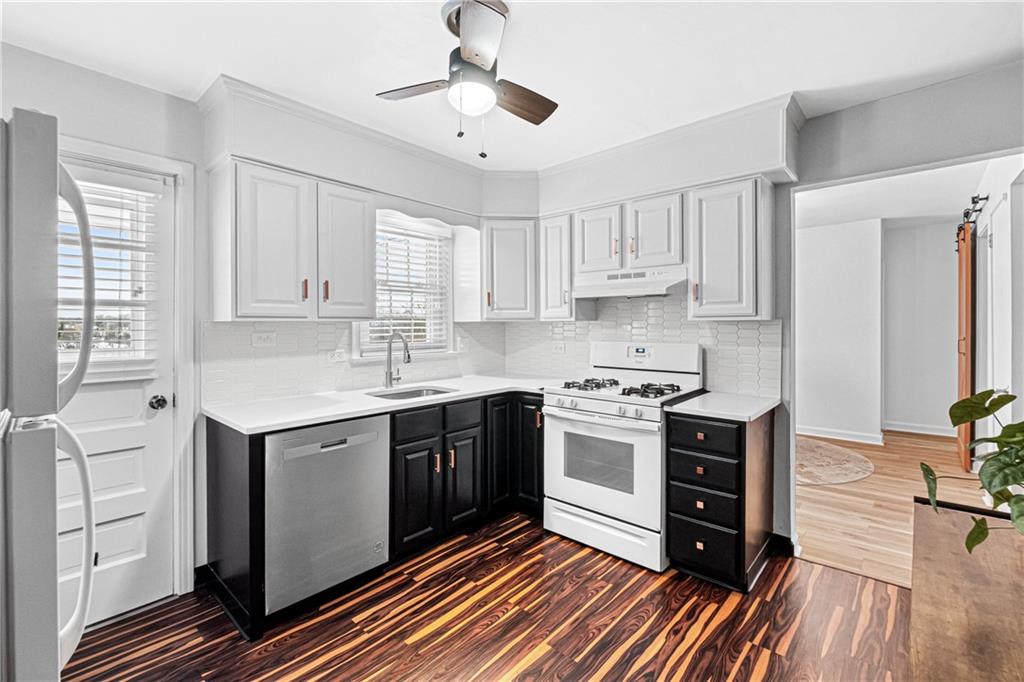 557 Hillcrest Avenue McKees Rocks, PA 15136 - Photo 9 of 40