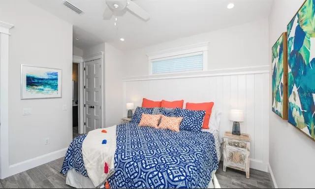 a view of utility room with washer and dryer