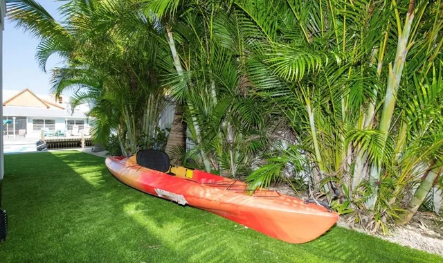 $3,100,000 | 401 20th Place North, Bradenton Beach, FL 34217