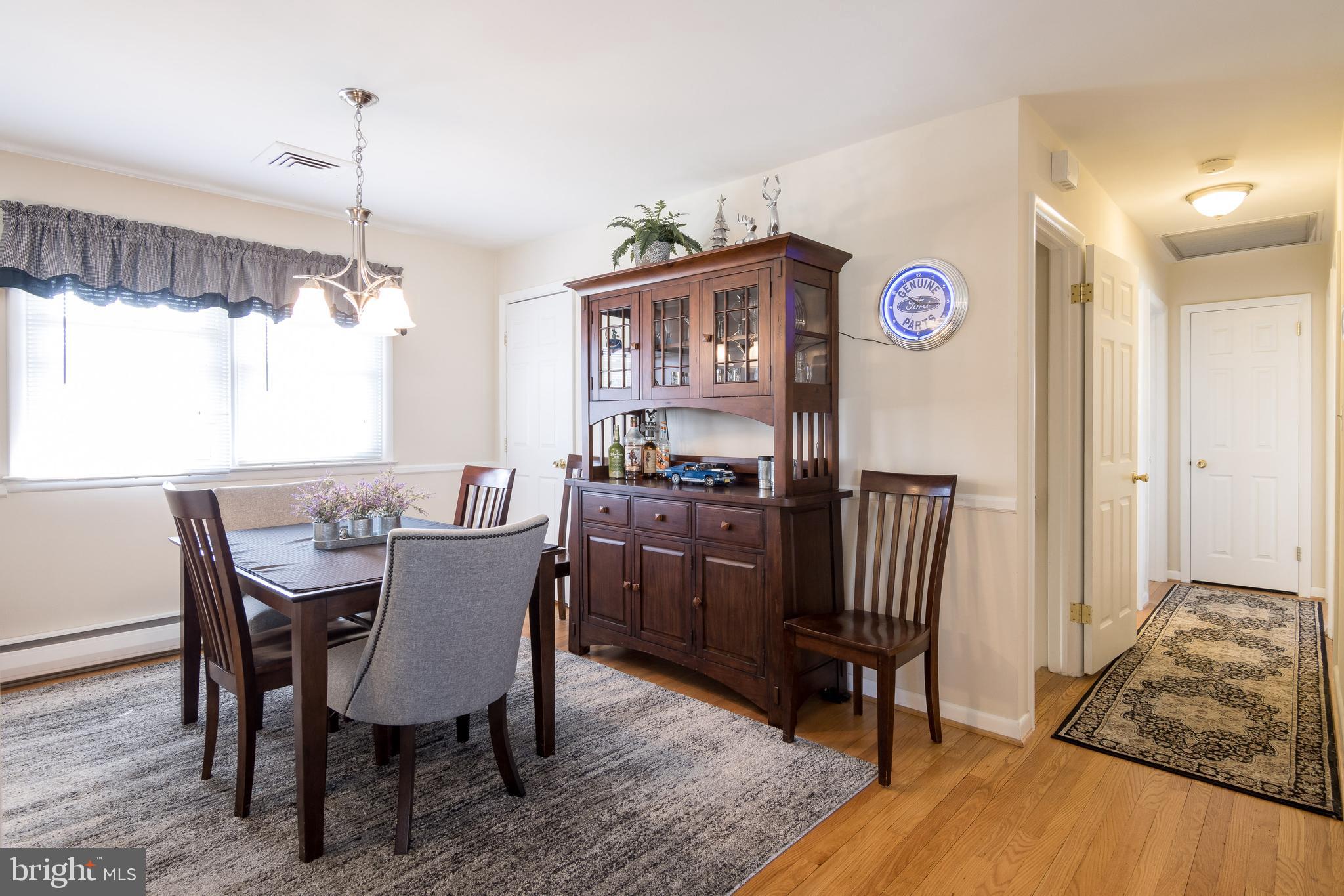 2825 Pinewick Road Ellicott City, MD 21042 - Photo 12 of 49 So much natural light!