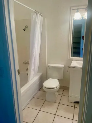 $1,800 | 72586 Edgehill Drive, Unit 3, Palm Desert, CA 92260