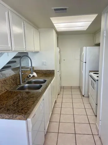 $1,800 | 72586 Edgehill Drive, Unit 3, Palm Desert, CA 92260