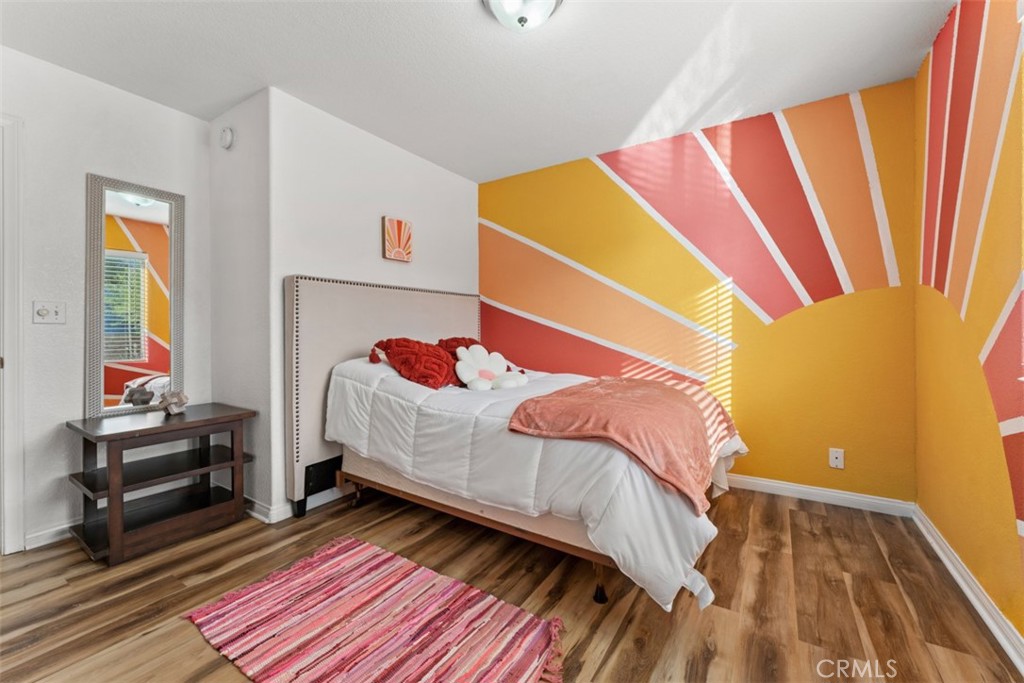 60205 Latham Trail Joshua Tree, CA 92252 - Photo 20 of 38 a bedroom with a bed and a window