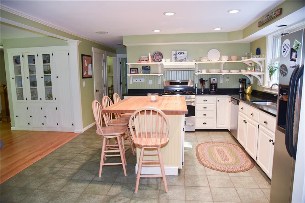 11 Hemlock Ridge Lane York, ME 03909 - Photo 10 of 26 Photo